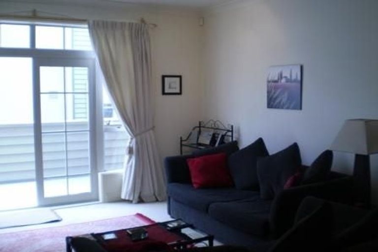 Photo of property in 66 Pipitea Street, Thorndon, Wellington, 6011