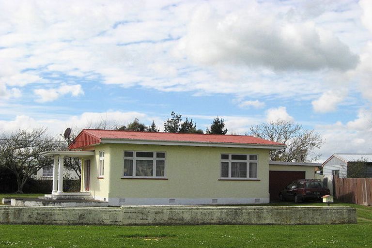 Photo of property in 33 Stout Street, Shannon, 4821