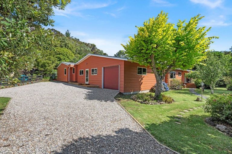 Photo of property in 45 Te Maika Road, Ngunguru, Whangarei, 0173