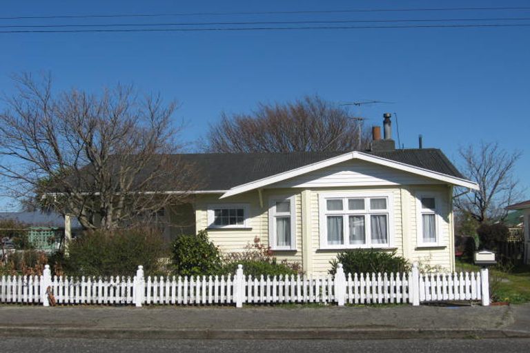 Photo of property in 10 Wakelin Street, Carterton, 5713