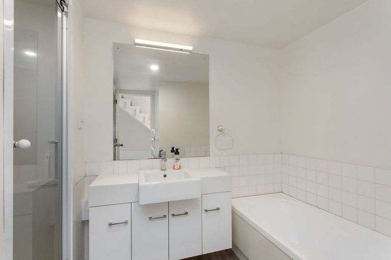 Photo of property in 2/45 Chester Street West, Christchurch Central, Christchurch, 8013