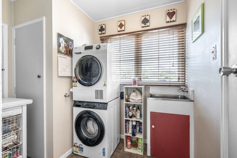 Photo of property in 30 Cruickshank Crescent, Rosedale, Invercargill, 9810