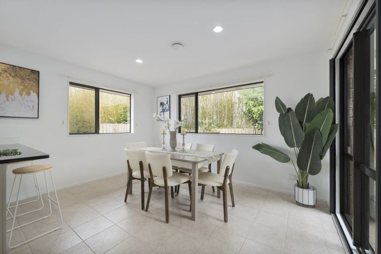 Photo of property in 27a Chorley Avenue, Massey, Auckland, 0614