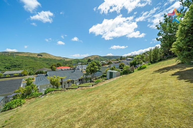 Photo of property in 130 Major Drive, Kelson, Lower Hutt, 5010