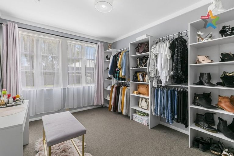 Photo of property in 43 Shearer Crescent, Naenae, Lower Hutt, 5011