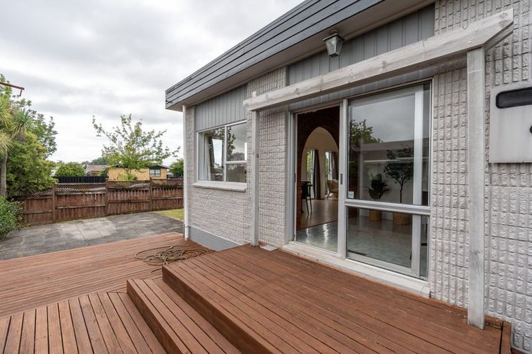 Photo of property in 2 Dorothy Place, Hillcrest, Hamilton, 3216