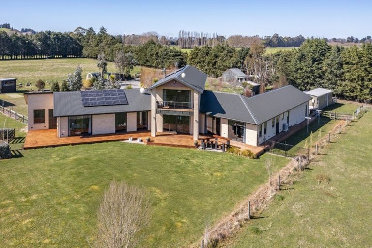 Photo of property in 120 Glews Road, Cust, Rangiora, 7471