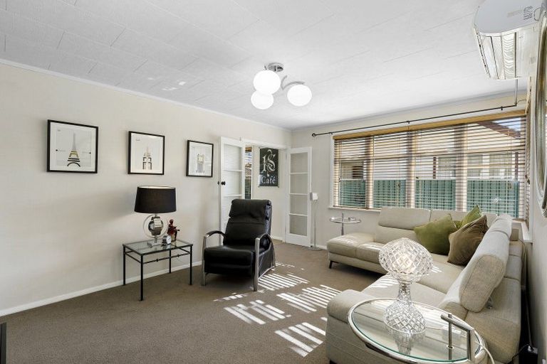 Photo of property in 49 Chapman Crescent, Naenae, Lower Hutt, 5011