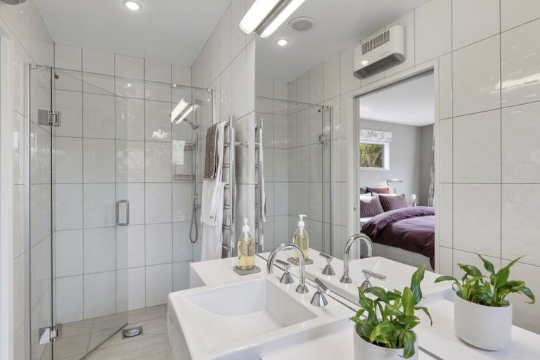 Photo of property in 56 Governors Bay Road, Cass Bay, Lyttelton, 8971