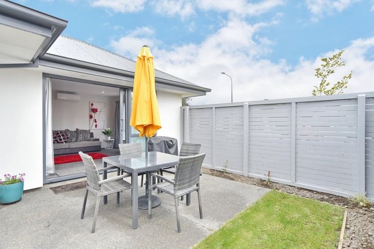 Photo of property in 20 Tara Crescent, Woodend, 7610