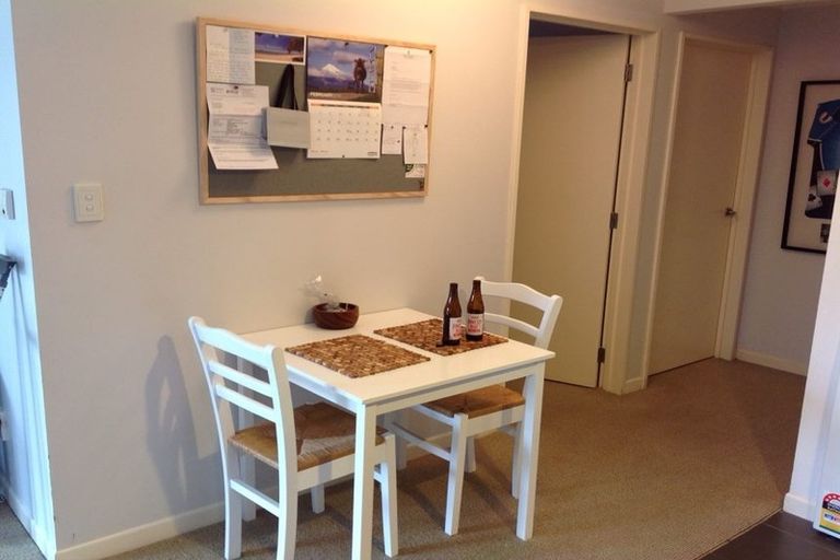 Photo of property in 12 Condor Place, Unsworth Heights, Auckland, 0632