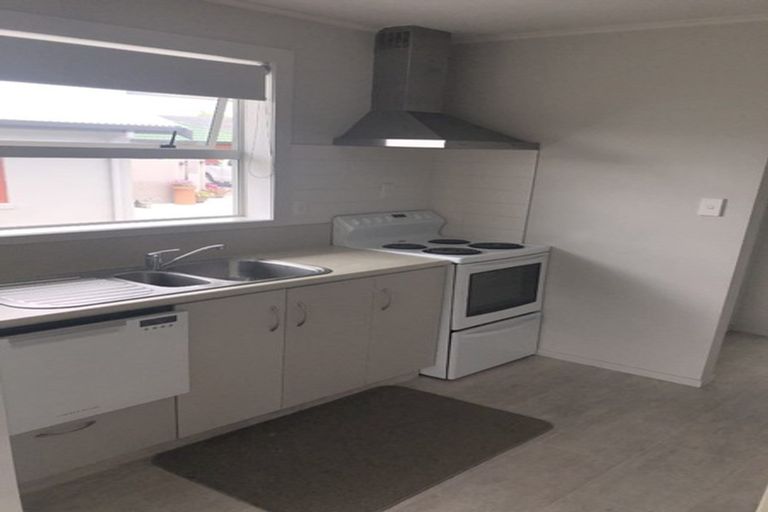 Photo of property in 14 Pulham Crescent, Queenwood, Hamilton, 3210