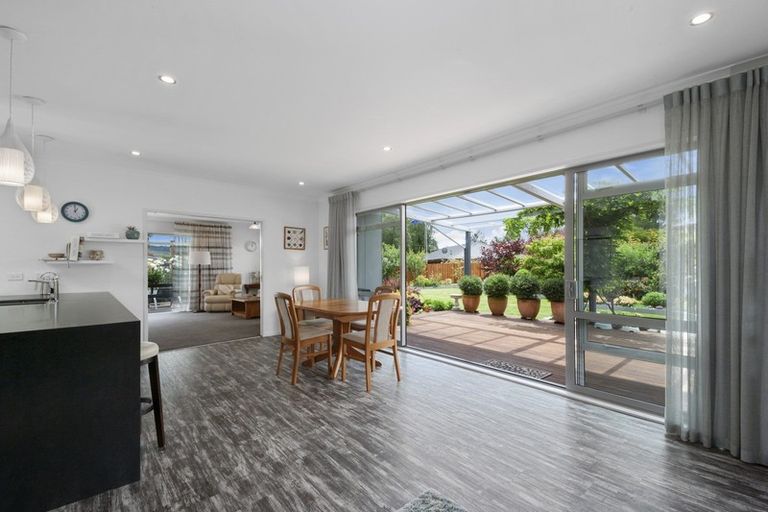 Photo of property in 8 Nursery Lane, Kinloch, Taupo, 3377