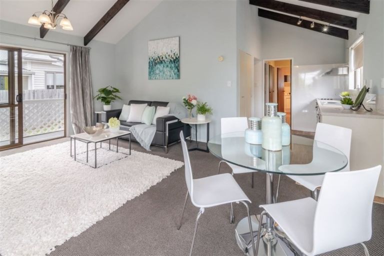 Photo of property in 20 Voelas Road, Lyttelton, 8082