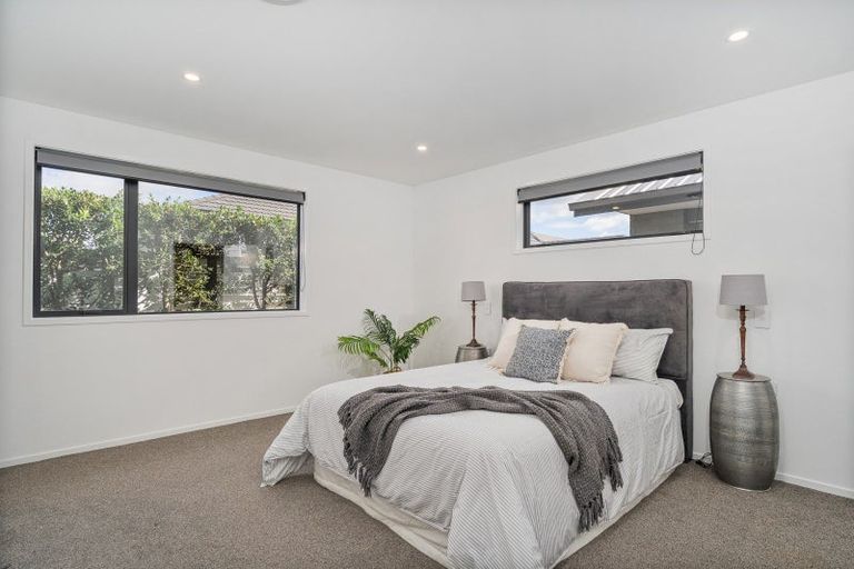 Photo of property in 18 Awatea Drive, Whitianga, 3510