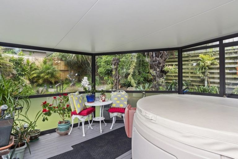 Photo of property in 36 Glenmonarch Place, Pyes Pa, Tauranga, 3112