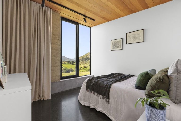 Photo of property in 633 Mount Barker Road, Wanaka, 9382