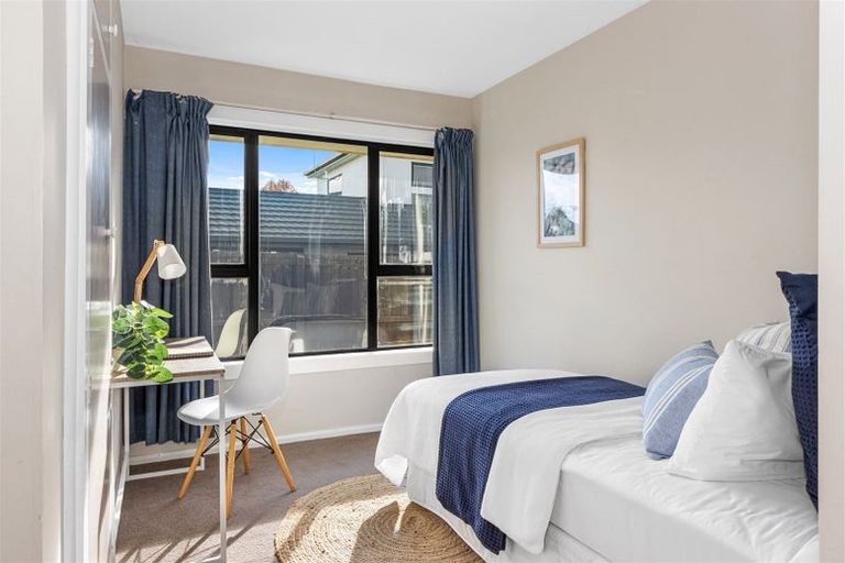 Photo of property in 39 Woodbury Street, Avonhead, Christchurch, 8042