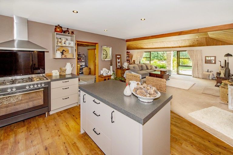 Photo of property in 6 Kowhai Drive, Darfield, 7510