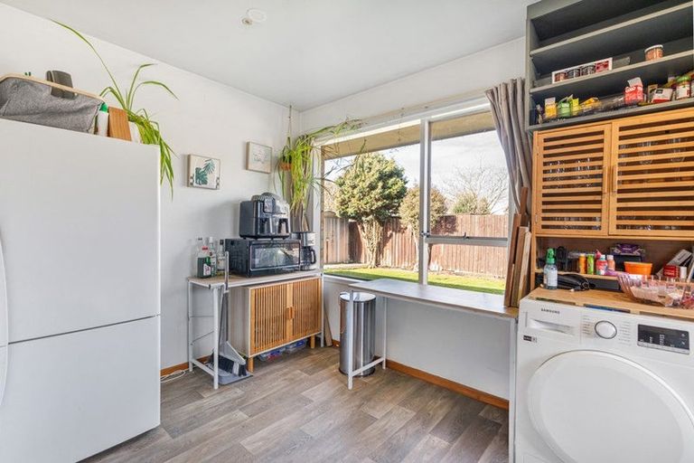 Photo of property in 2/18 Peer Street, Upper Riccarton, Christchurch, 8041