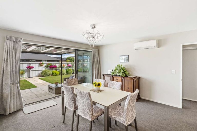 Photo of property in 17 Whincops Road, Halswell, Christchurch, 8025