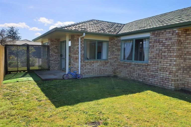 Photo of property in 5 Carn Place, Weymouth, Auckland, 2103