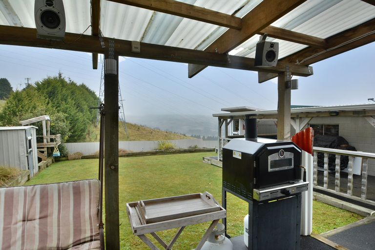 Photo of property in 39 Stephen Street, Halfway Bush, Dunedin, 9010