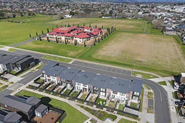 Photo of property in 53 Te Aparangi Road, Papakura, 2110