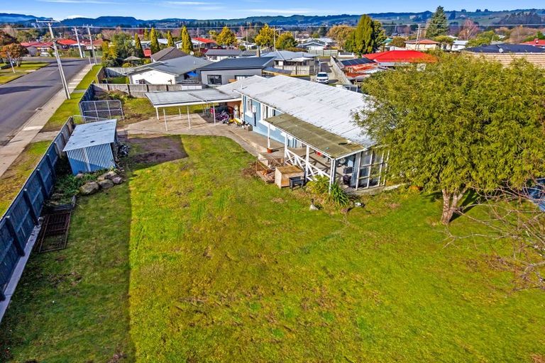 Photo of property in 4 Roosevelt Road, Western Heights, Rotorua, 3015