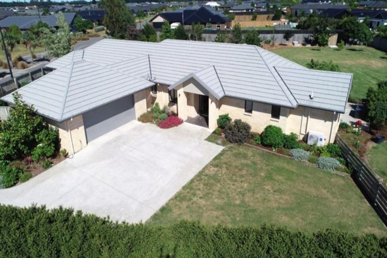 Photo of property in 2 Jacks Drive, West Melton, 7618