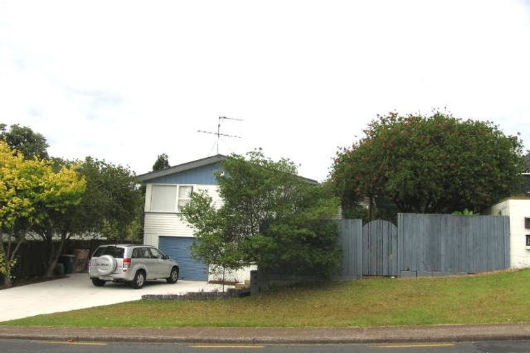 Photo of property in 2/44 Glamorgan Drive, Torbay, Auckland, 0630