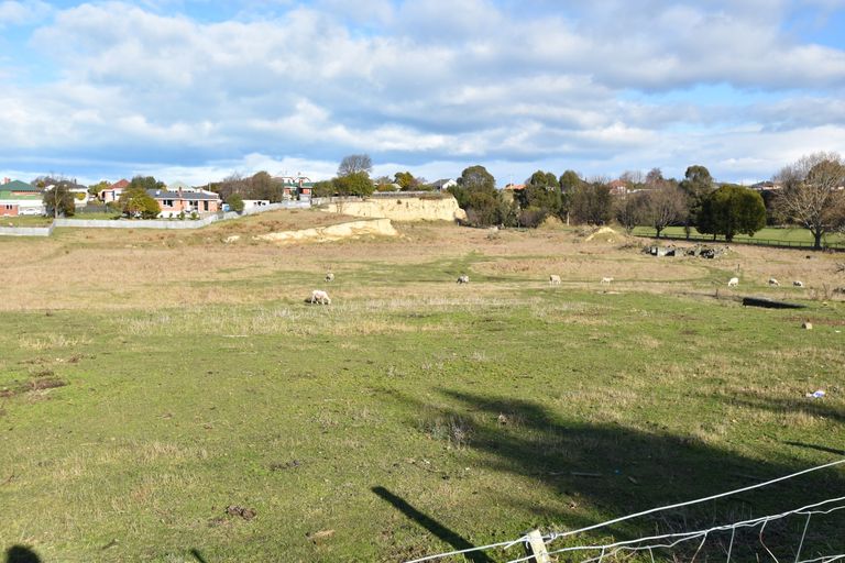 Photo of property in 18 College Road, Parkside, Timaru, 7910