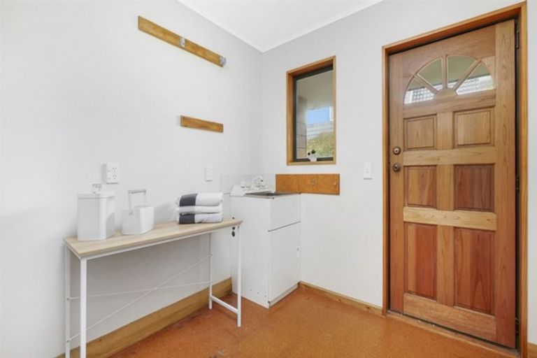 Photo of property in 36 Orlando Crescent, Waimairi Beach, Christchurch, 8083