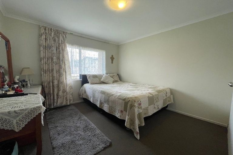 Photo of property in 27c Sturdee Road, Manurewa, Auckland, 2102
