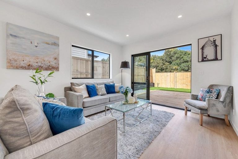 Photo of property in 10 Hughs Way, Flat Bush, Auckland, 2019