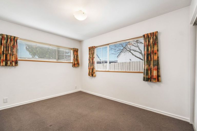 Photo of property in 8 Reading Street, Upper Riccarton, Christchurch, 8041
