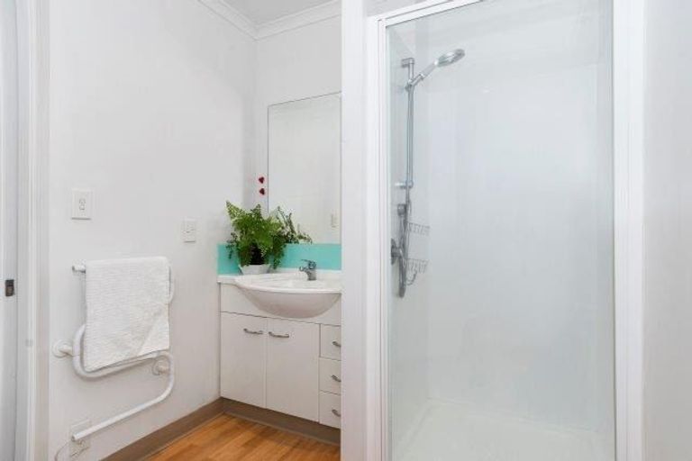 Photo of property in Paramount Apartments, 26/281 Maunganui Road, Mount Maunganui, 3116