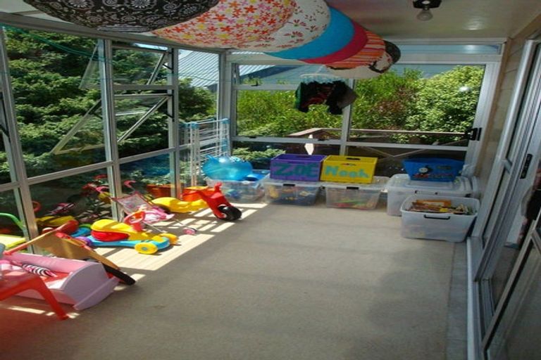 Photo of property in 30 Staithes Drive North, Whitby, Porirua, 5024