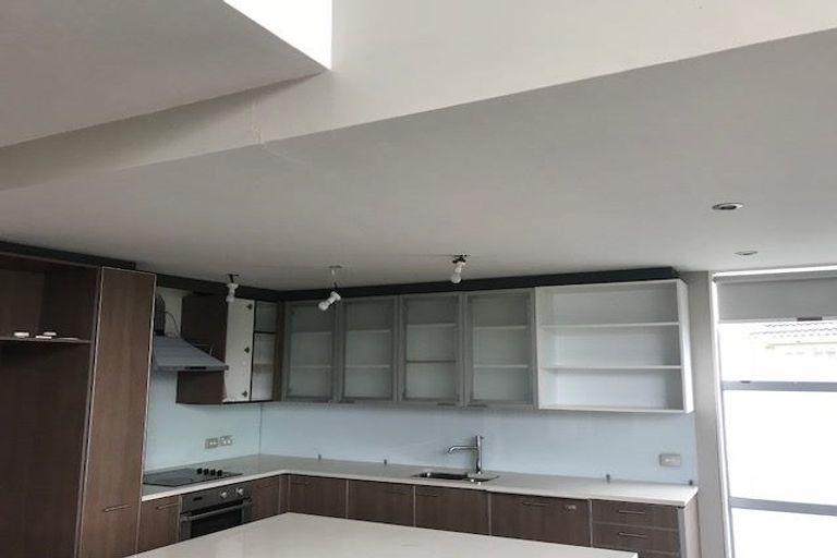 Photo of property in 7 Crawford Green, Miramar, Wellington, 6022