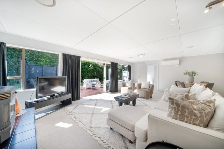 Photo of property in 39b Gemstone Drive, Birchville, Upper Hutt, 5018