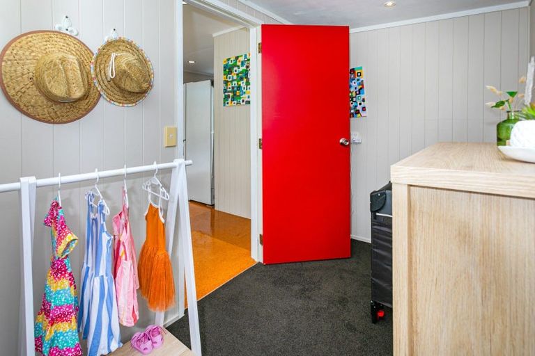 Photo of property in 103 Ocean Beach Road, Tairua, 3508