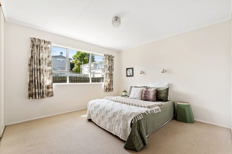 Photo of property in 27 Penton Road, Stanmore Bay, Whangaparaoa, 0932