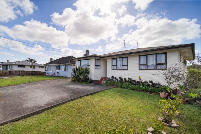 Photo of property in 17 Antrim Crescent, Otara, Auckland, 2023