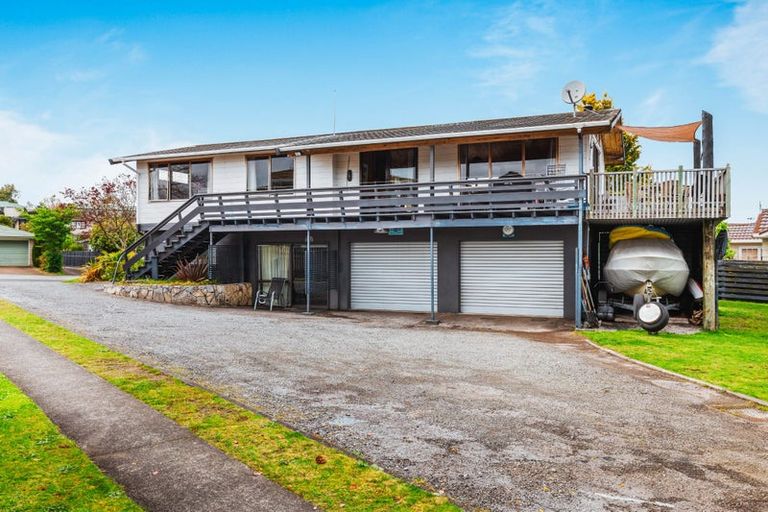 Photo of property in 45 Kurupae Road, Hilltop, Taupo, 3330