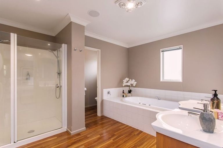 Photo of property in 4 Springvale Gardens, Harewood, Christchurch, 8051