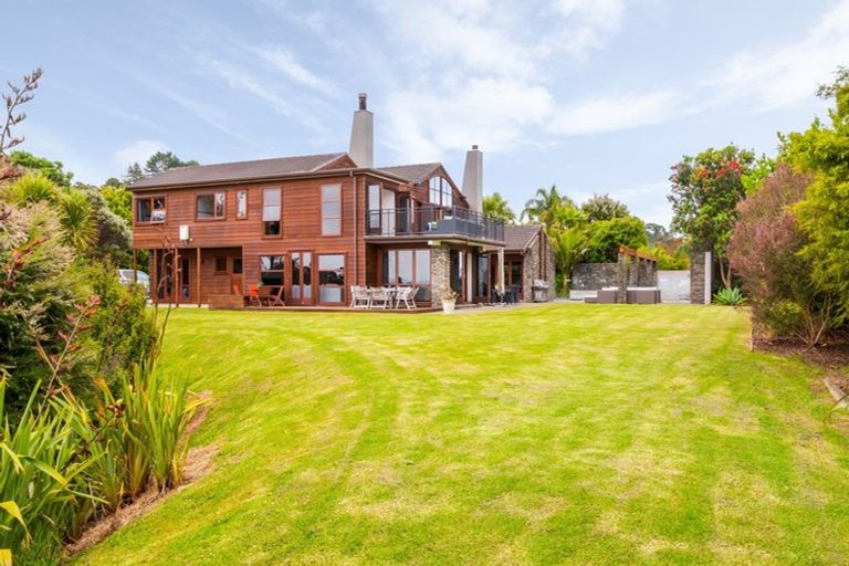 Photo of property in 361c Paremoremo Road, Paremoremo, Auckland, 0632