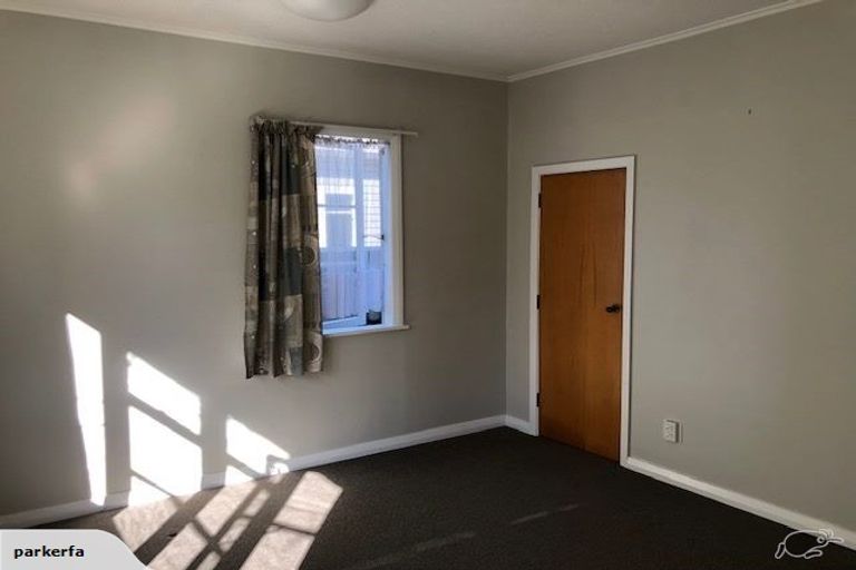 Photo of property in 14 Thornycroft Avenue, Epuni, Lower Hutt, 5011