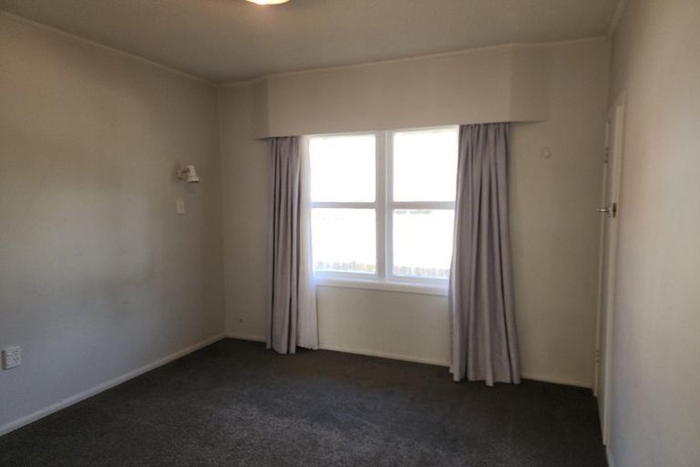 Photo of property in 11 Knighton Road, Hillcrest, Hamilton, 3216