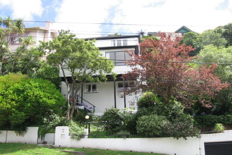 Photo of property in 34 Ngaio Road, Kelburn, Wellington, 6012