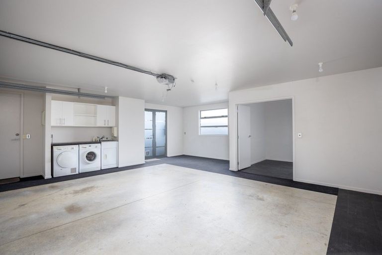 Photo of property in 9b Chilman Street, Strandon, New Plymouth, 4312